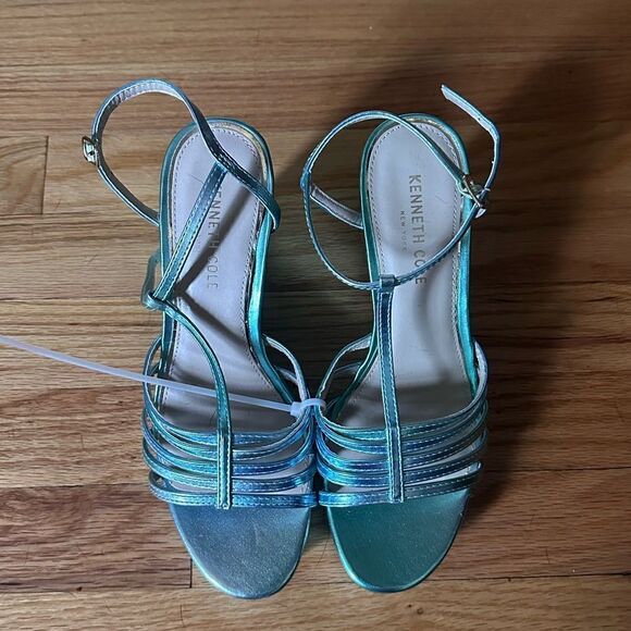 Kenneth Cole | Celia Ankle Strap Platform Wedge Sandal - Picture 5 of 8